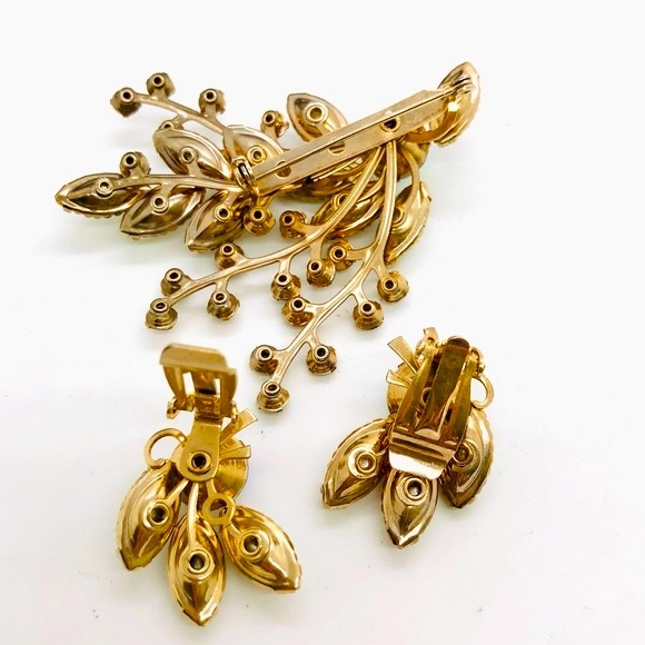 Vintage Rhinestone Lava Demi Parure Brooch & Earrings - Picture 8 of 11